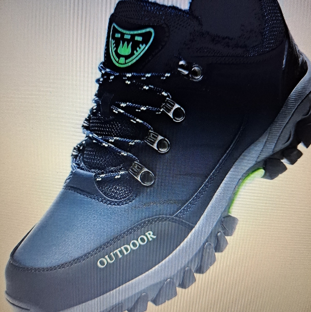 Mens winter hiking Boots water proof fasionable footware